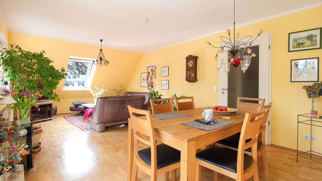 Immobilie in Schönefeld - Familienfreundlich & komfortabel – 150 m² Wohlfühlfläche mit Balkon - Bild 1