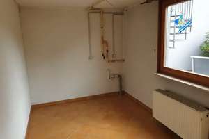 Gepflegtes 4-Zimmer Einfamilienhaus mit Garage und großem Garten – Schneebergstraße 22, 95145 Oberkotzau – Vorschaubild 17