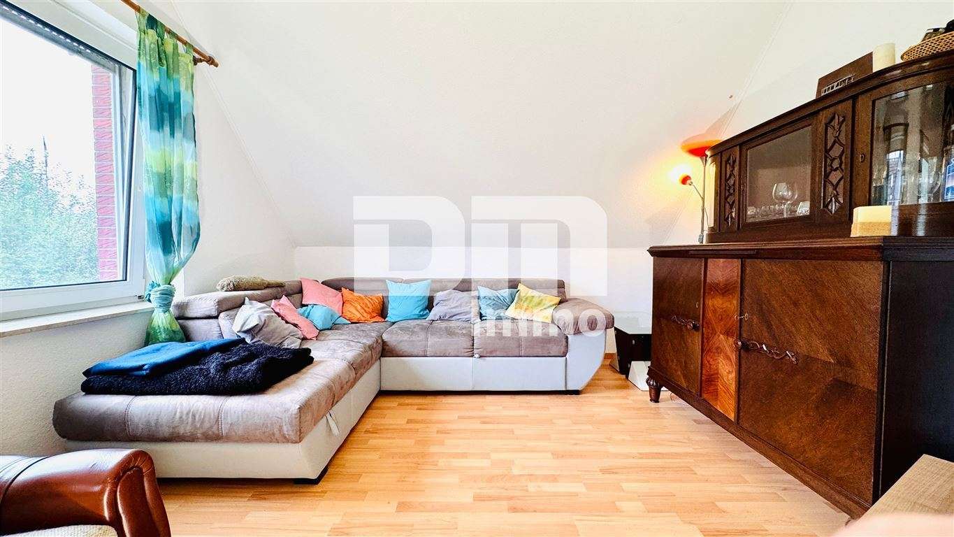 Immobilie in Bad Karlshafen - Modernisiertes Einfamilienhaus mit Einliegerwohnung, Wintergarten, Sauna und 2 Garagen - Bild 4