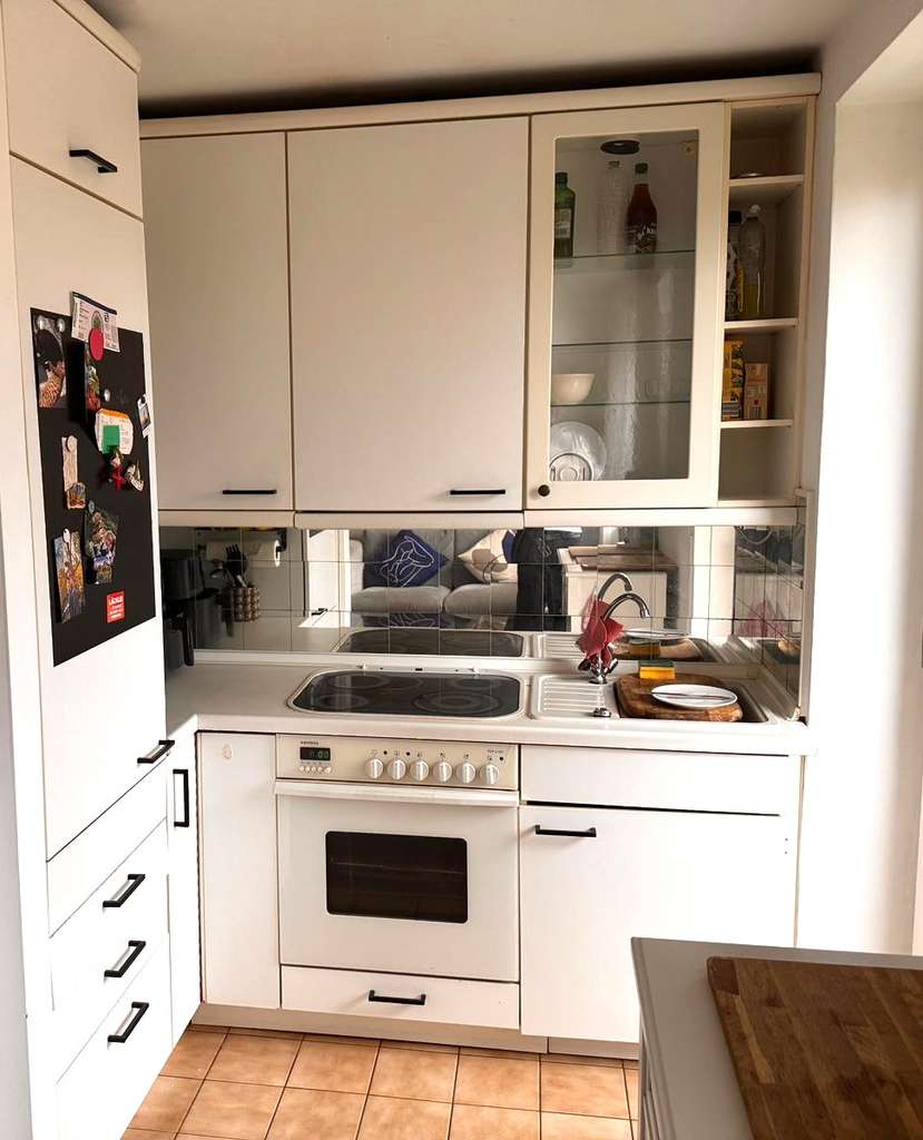 Immobilie in München - Parkstadt / Bogenhausen:  Top gepflegte 2 -Zimmer Wohnung mit Loggia und Garage - Bild 4