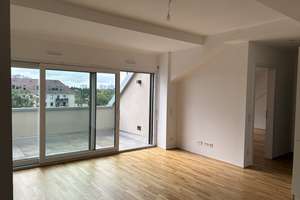 MA-Franklin: Hochwertige 3-Zimmer Wohnung mit Küche, Loggia, Parkplatz