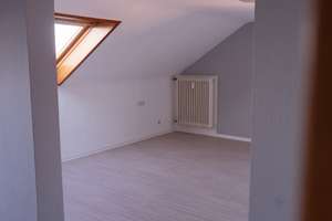 Sehr zentrale 3,5-Zimmer-Wohnung in Wendlingen am Neckar – Neuffenstraße 6, 73240 Wendlingen am Neckar – Vorschaubild 2