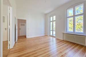 Sonniger, modernisierter Altbautraum in Westend Bestlage, 3 Zi., West-Balkon, Parkett u., Luxus-Bad