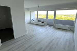 Modernisierte 3-Zimmerwohnung mit Balkon in Köln – Robert-Schumann-Straße 2-4, 51109 Köln – Vorschaubild 1