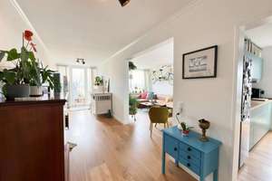 Wohnen über den Dächern Kölns – mit Panorama, Ruhe und Stil