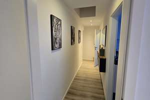 Helle und möbilierte 2-Zimmer Wohnung im 3. OG in Wuppertal-Vohwinkel – Marschallstraße 2, 42329 Vohwinkel, Wuppertal – Vorschaubild 2