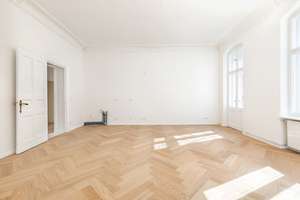 Prenzlauer Berg: Frisch sanierte 4-Zimmer Altbauwohnung, Süd-Balkon, Wohnküche, Stuck, ruhige Lage – Erich-Weinert-Straße 9, 10439 Prenzlauer Berg, Berlin – Vorschaubild 7