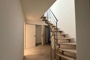 Gut geschnittene 2-Zimmer-Terrassenwohnung mit Hobbyraum, zwei Badezimmer und Einbauküche – Flodelingsweg 41, 53121 Endenich, Bonn – Vorschaubild 11