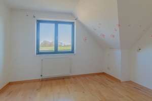 Krüzen: Helles und großzügiges Einfamilienhaus mit Doppelgarage in Feldrandlage! – Die vollständige Adresse der Immobilie erhältst du vom Anbieter., 21483 Krüzen – Vorschaubild 14