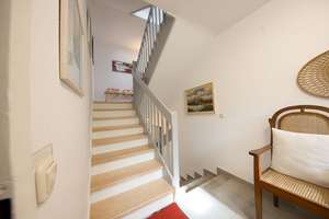 Groß Flottbek !
Exklusives und ruhiges 
Stadthaus mit 5 Zimmern
in splitlevel - Bauweise – Die vollständige Adresse der Immobilie erhältst du vom Anbieter., 22609 Groß Flottbek, Hamburg – Vorschaubild 9