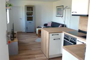 Einziehen & Wohlfühlen: Voll möblierte 2-Zimmer-Maisonette-Wohnung in ruhiger Lage, befristet