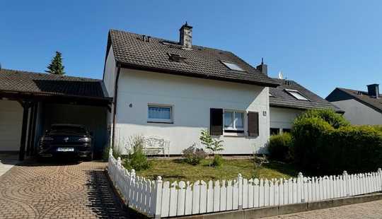 Bild von Freistehendes EFH. mit Gartenidylle und Garage /  Wohnglück für die ganze Familie
