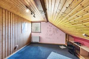 WOHNEN IM GRÜNEN – EINFAMILIENHAUS MIT SONNENGRUNDSTÜCK UND EXPERTENEMPFEHLUNG ZUR SANIERUNG – Die vollständige Adresse der Immobilie erhältst du vom Anbieter., 51789 Lindlar – Vorschaubild 15