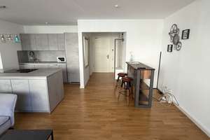 Stilvolle, möbelierte 2-Zimmer-Erdgeschosswohnung mit geh. Innenausstattung mit EBK – Kiesstraße 17, 64283 Mitte, Darmstadt – Vorschaubild 2