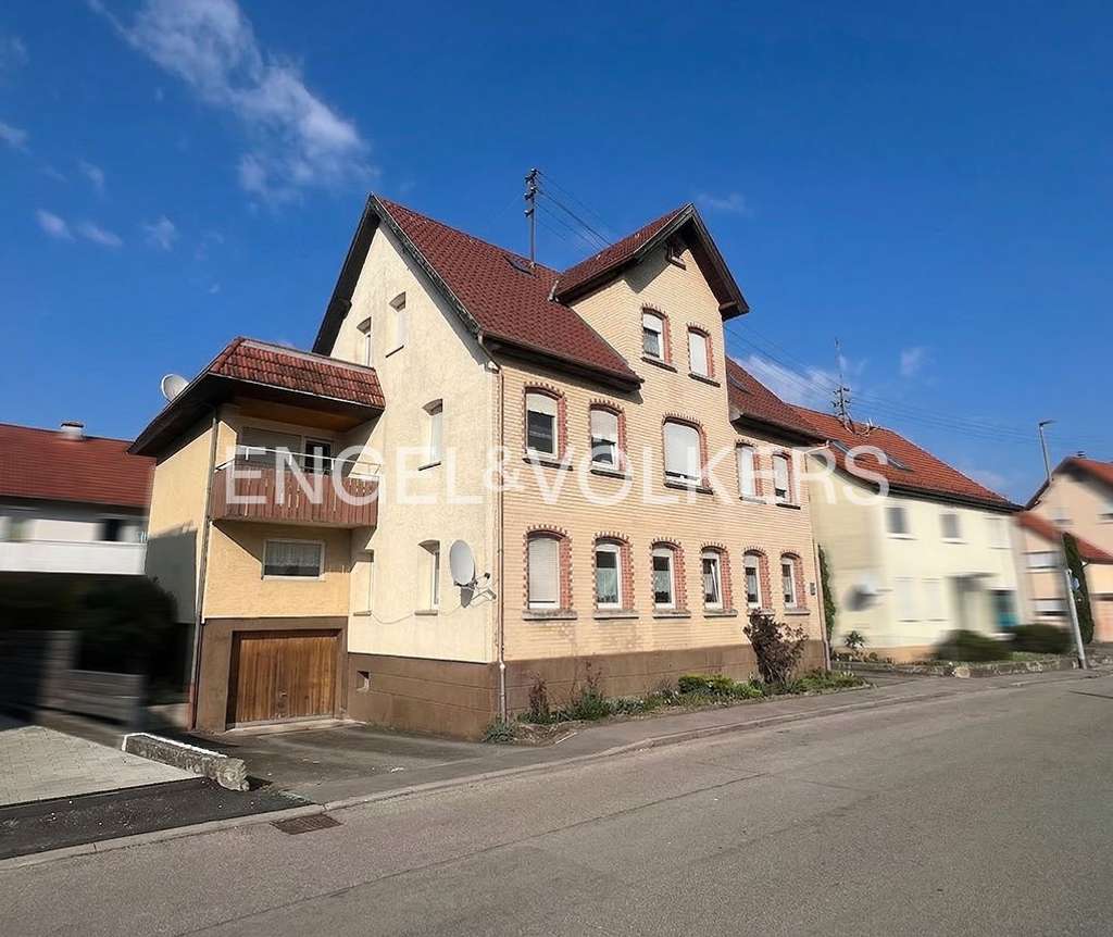 Immobilie in Böbingen an der Rems - Solides MFH mit Altbaucharme & Sanierungsbedarf in Böbingen - Bild 0