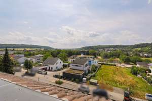 Gepflegte 3-Zimmer-Dachgeschosswohnung mit Balkon und Garage im OT Königsbach! – Die vollständige Adresse der Immobilie erhältst du vom Anbieter., 75203 Königsbach-Stein – Vorschaubild 6