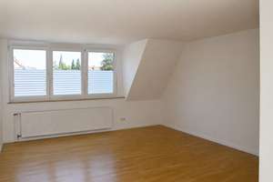 Attraktive 2-Zimmer-Maisonette-Wohnung mit großem Balkon. – Schroersstr. 25, 47803 Kempener Feld/Baackeshof, Krefeld – Vorschaubild 2