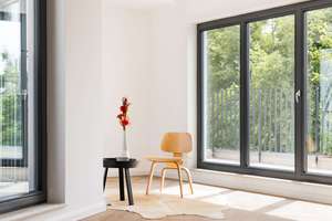 Lichtdurchflutete Wohnung in Wilhelmsruh: 2 Terrassen, moderne Einbauküche & Fußbodenheizung – Hertzstraße 19, 13158 Wilhelmsruh, Berlin – Vorschaubild 1