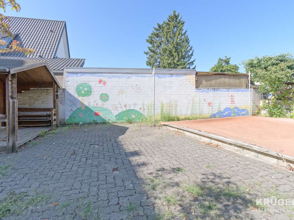 Hofbereich mit Sandkasten