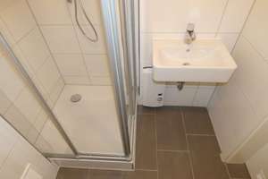 *** Altbauflair in Schlossparknähe! Sanierte DG-Wohnung mit Duschbad! *** – Fürstäbtissinstr. 51, 45355 Borbeck-Mitte, Essen – Vorschaubild 10
