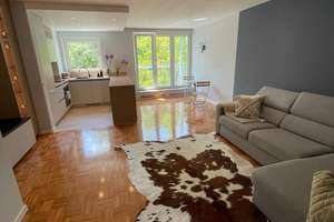 Top Lage in Wilmersdorf modernisierte 2 Zimmer Wohnung mit Balkon