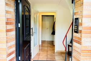 RESERVIERT! Ein-Zweifamilienhaus in Top-Lage –großes Grundstück,2 Garagen mit Ausbaupotenzial – Die vollständige Adresse der Immobilie erhältst du vom Anbieter., 42327 Vohwinkel, Wuppertal – Vorschaubild 5