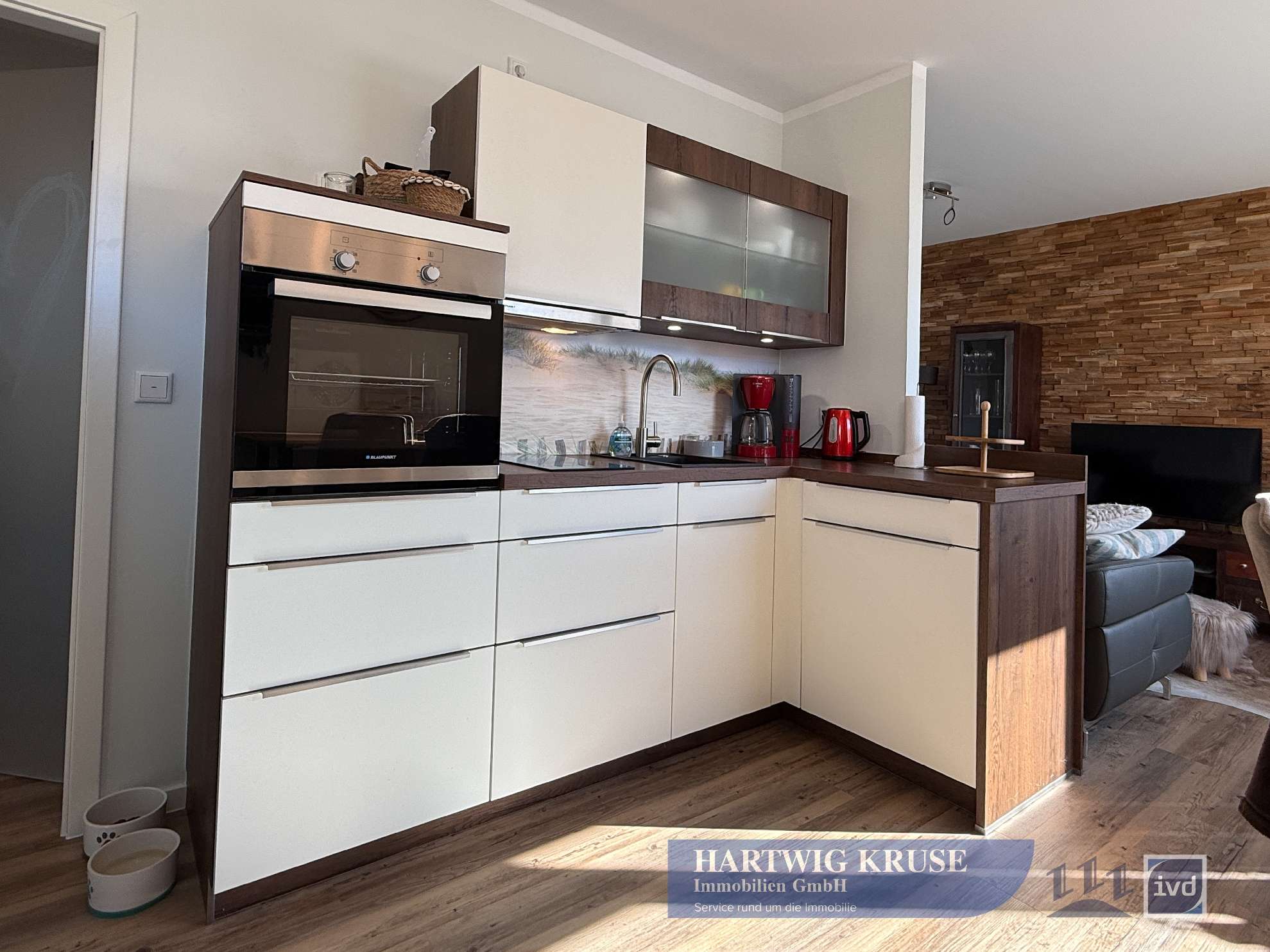 Immobilie in Großenbrode - Strandnah genießen: Möblierte Ferienoase mit Terrasse und Meeresrauschen - Bild 2