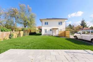 Einfamilienhaus zur Miete | Neubau-Erstbezug | KfW-55 | Garten | EBK | Top-Ausstattung
