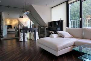 Klimatisierte Maisonette-Wohnung, voll möbliert, mit großer Dachterrasse, Gartennutzung & Stellplatz – 40547 Lörick, Düsseldorf – Vorschaubild 2