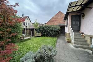Einziehen und wohlfühlen: Stilvolles EFH mit Garten, Nolte-Küche und ausgebautem Spitzboden – Die vollständige Adresse der Immobilie erhältst du vom Anbieter., 70469 Feuerbach-Mitte, Stuttgart – Vorschaubild 5