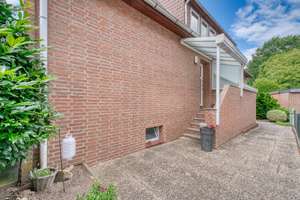 Großzügiges Einfamilienhaus mit 6 Zimmern, Vollkeller, Garage und großem Garten in Arsten – Die vollständige Adresse der Immobilie erhältst du vom Anbieter., 28279 Arsten, Bremen – Vorschaubild 3