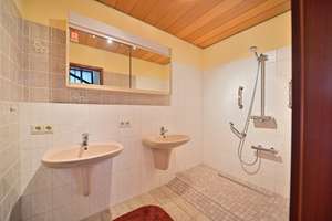 familienfreundliches Reihenendhaus mit 4 Zimmern, Terrasse und Garten – Propsteistr. 20, 90455 Kornburg, Worzeldorf, Nürnberg – Vorschaubild 8
