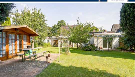 Bild von Einfamilienhaus mit Einliegerwohnung und großem Garten in Ricklingen