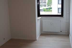 Studentenapartment mit KFZ-Stellplatz in unmittelbarer Uninähe !!! – Richard-Schirrmann-Straße 8, 55122 Mainz – Vorschaubild 1