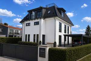 Blick auf die Pfaueninsel and den Wannsee! The Wings – Sakrower Kirchweg 89a, 14089 Kladow, Berlin – Vorschaubild 4