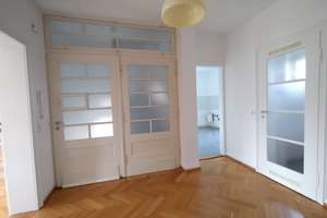 Altbauwohnung mit zwei Balkonen und Garage, Nähe Städtischem Klinikum – Die vollständige Adresse der Immobilie erhältst du vom Anbieter., 76185 Mühlburg, Karlsruhe – Vorschaubild 4