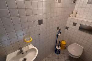 Zweifamilienhaus mit Gewerbe in zentraler Lage – Die vollständige Adresse der Immobilie erhältst du vom Anbieter., 91257 Pegnitz – Vorschaubild 16