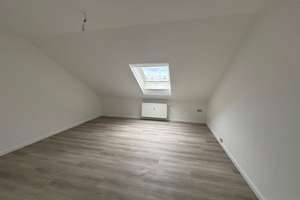 Helle Dachwhg. 2 ZKB- 52 m² mit Top-EBK +Gemeinschaftsgarten Wi-Breckenheim € 570,- + NK – Die vollständige Adresse der Immobilie erhältst du vom Anbieter., 65207 Breckenheim, Wiesbaden – Vorschaubild 2