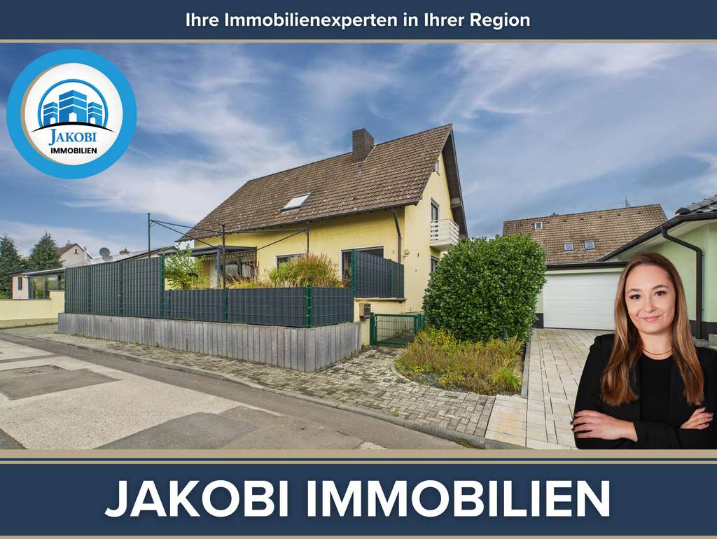 Freistehendes Einfamilienhaus mit Doppelgarage in guter Lage von Bad Münstereifel - Arloff!