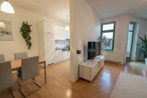 Direkt in der pulsierenden Leipziger Metropole ... Stilvolle Immobilie mit Balkon und modernem Komfo