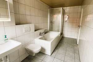 Einziehen und wohlfühlen: Moderne Dachgeschosswohnung in gepflegtem Wohn- und Geschäftshaus – Die vollständige Adresse der Immobilie erhältst du vom Anbieter., 38442 Fallersleben, Wolfsburg – Vorschaubild 8