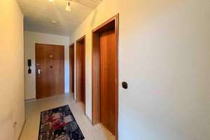 Top-Investment in Augsburg – Vermietete 3-Zimmer-Wohnung mit Balkon in zentraler Lage  – Die vollständige Adresse der Immobilie erhältst du vom Anbieter., 86165 Lechhausen-Süd, Augsburg – Vorschaubild 4