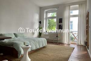 Tauschwohnung: 2 Z geg. 2-3 Z Prenzlauer Berg, Ruhig Altbau Balkon Top Lage – Neue Bahnhofstraße 4, 10245 Friedrichshain, Berlin – Vorschaubild 1