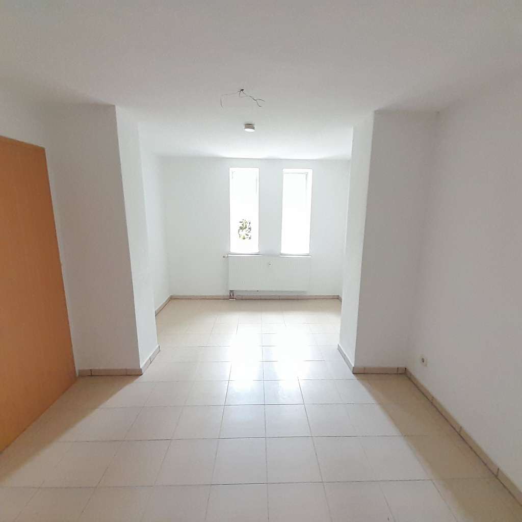 Immobilie in Naumburg (Saale) - Auch für Eigennutzer: Hochwertig sanierte Eigentumswohnung mit Terrasse - Bild 2