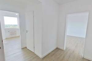 Modernes Wohnen mit Weitblick: Helle 2-Zimmer-Wohnung mit Loggia und Wannenbad – Schaluppenweg 9, 23558 Buntekuh, Lübeck – Vorschaubild 9