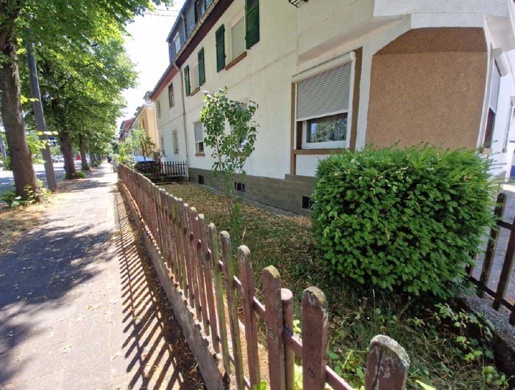 Immobilie in Ludwigshafen am Rhein - Charmante Dachgeschosswohnung mit 3 Zimmern in LU-Oppau – Ideal für Singles, Paare & kleine Familien - Bild 3
