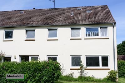 Mehrfamilien-Reihenmittelhaus mit 3 Wohnungen im beliebten Wohnviertel