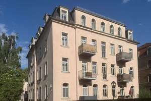 Großzügige 2-Zimmer-Wohnung mit Balkon in ruhiger Lage