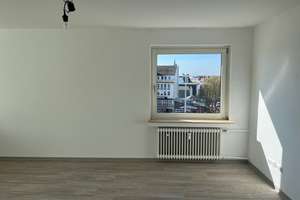 Zentrale 3,5 Zimmerwohnung mit Wintergarten Bochum-Wattenscheid am August-Bebel-Platz – Die vollständige Adresse der Immobilie erhältst du vom Anbieter., 44866 Wattenscheid-Mitte, Bochum – Vorschaubild 7