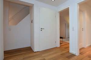 Teilmöblierte 3,5-Zimmer-DG-Maisonette-Wohnung in Halbhöhenlage Stuttgart Nord/West (Kräherwald) – Die vollständige Adresse der Immobilie erhältst du vom Anbieter., 70193 Kräherwald, Stuttgart – Vorschaubild 3